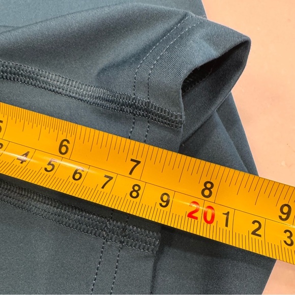 GYMSHARK High Waisted Training /Bike Shorts in Teal Size SMALL NWOT - Picture 9 of 9